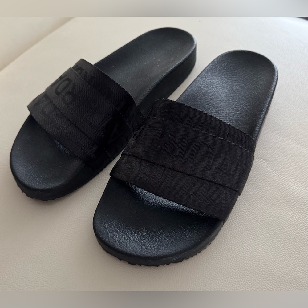 Saturdays New York City Black Slide Sandals worn a couple of times indoors only.